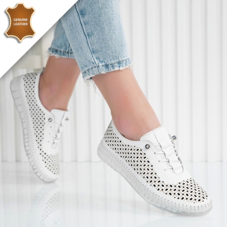 Обувки Agape White