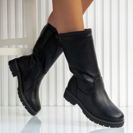 Боти Clara Black