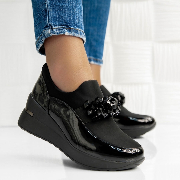 Обувки Lily Black