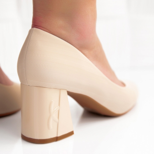 Обувки Laura Beige