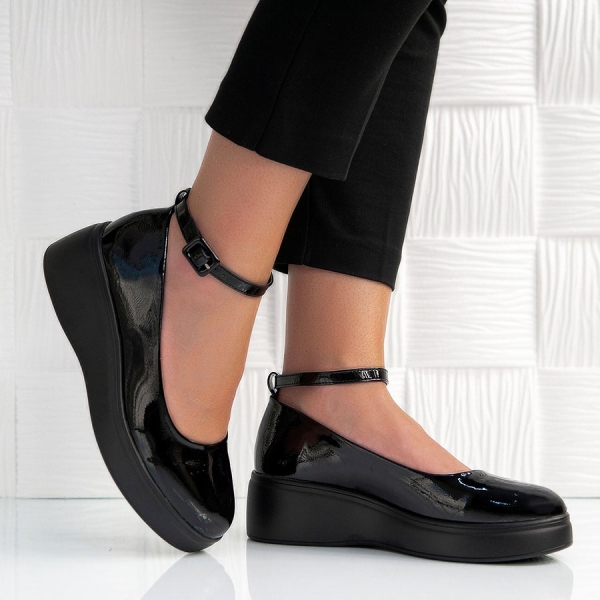 Обувки Melanie Black