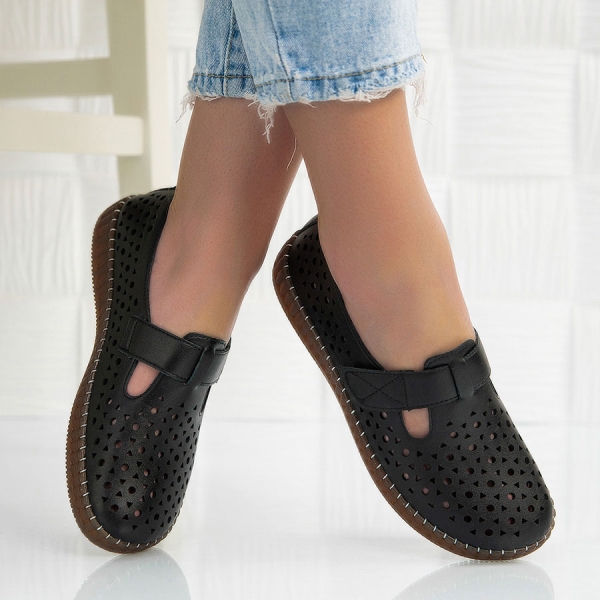 Обувки Efora Black