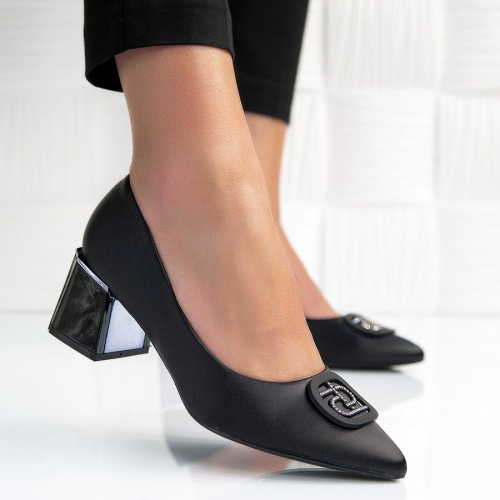 Обувки Jennifer Black