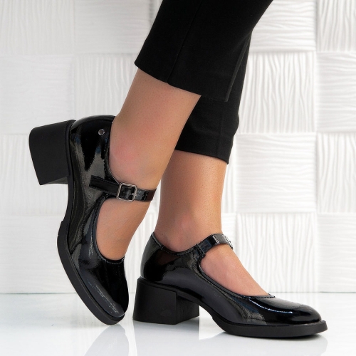 Обувки Aliana Black