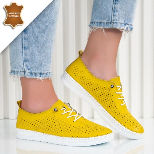 Обувки Happy Yellow
