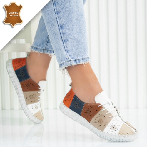 Обувки Debbra White