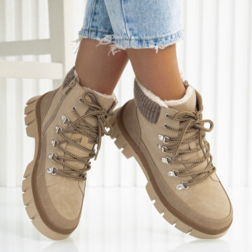 Боти Svetlana Beige