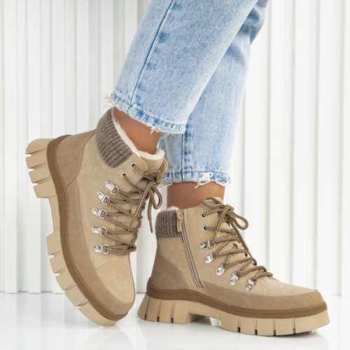 Боти Svetlana Beige