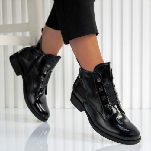 Боти Deina Black