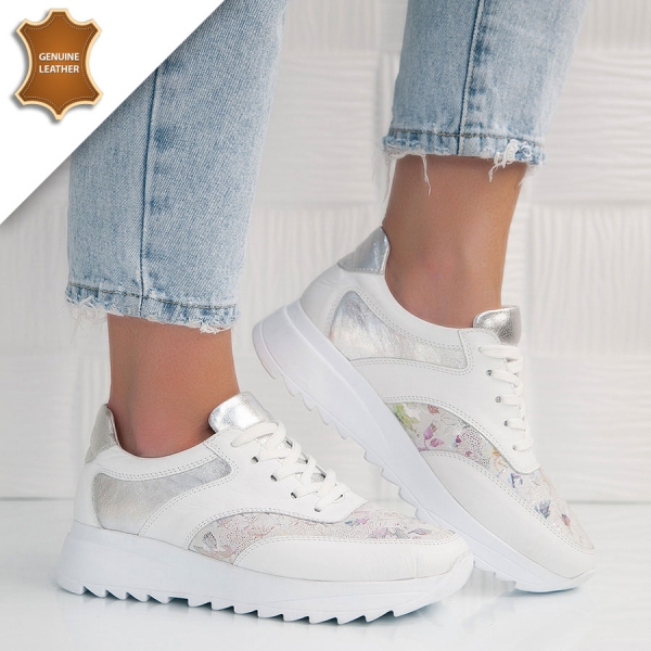 Обувки Poli White