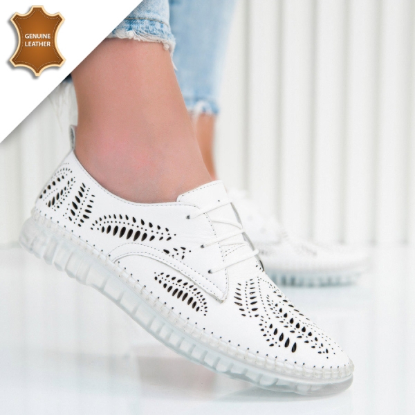  Обувки Lorena White