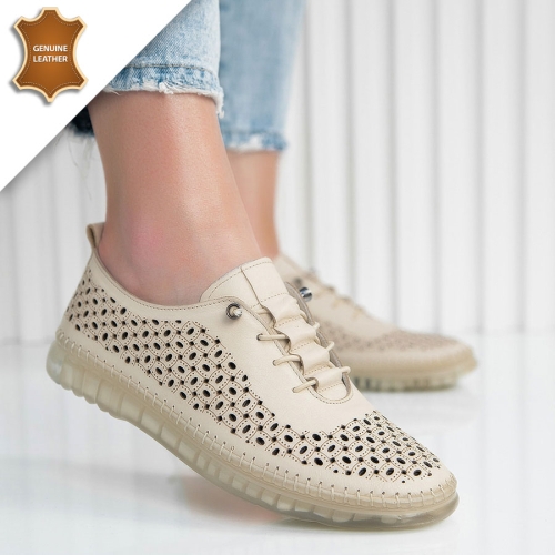 Обувки Agape Beige