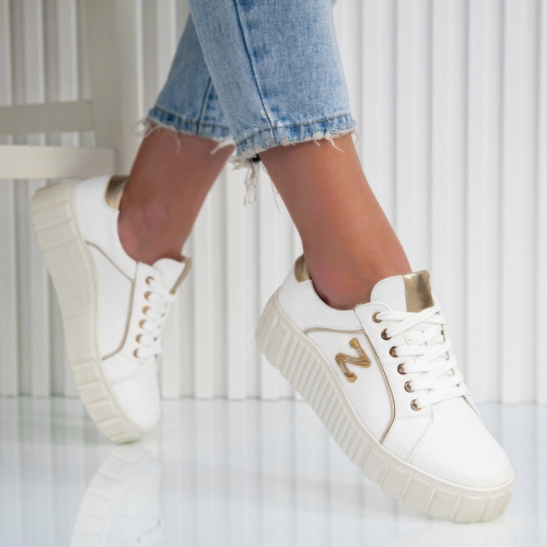 Кецове Krista White