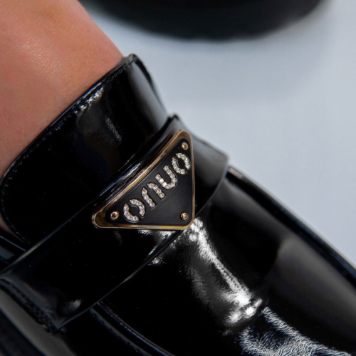 Обувки Lola Black