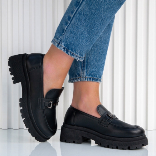 Обувки Violeta Black