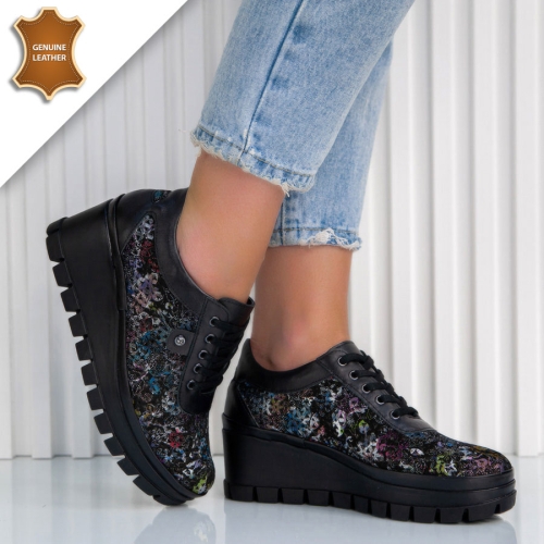 Обувки Emanuela Black