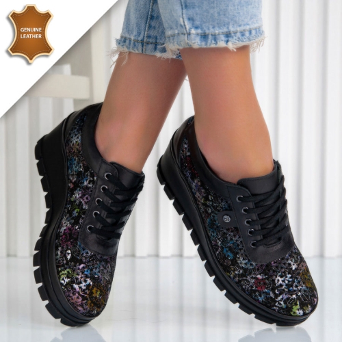 Обувки Emanuela Black