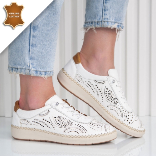 Обувки Lagos White