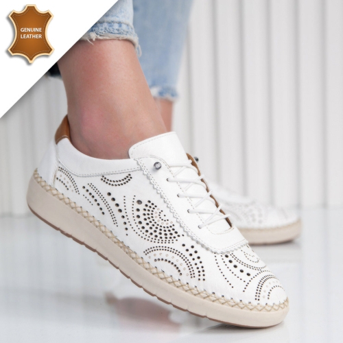 Обувки Lagos White