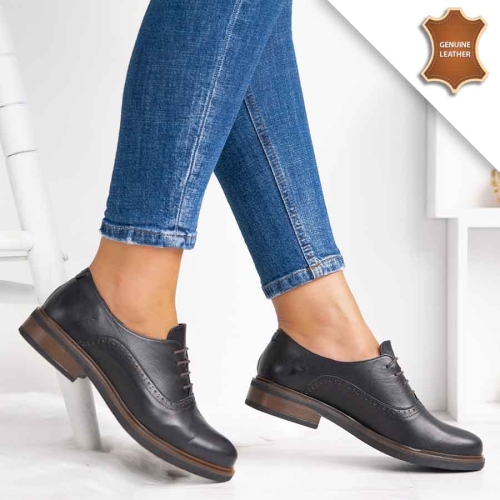 Обувки Susan Black